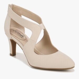 New LifeStride Giovanna 2 Almond Microfiber Women's Heels Size 7.5M Cream Pumps